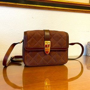 Gucci crossbody VERY house of Gucci